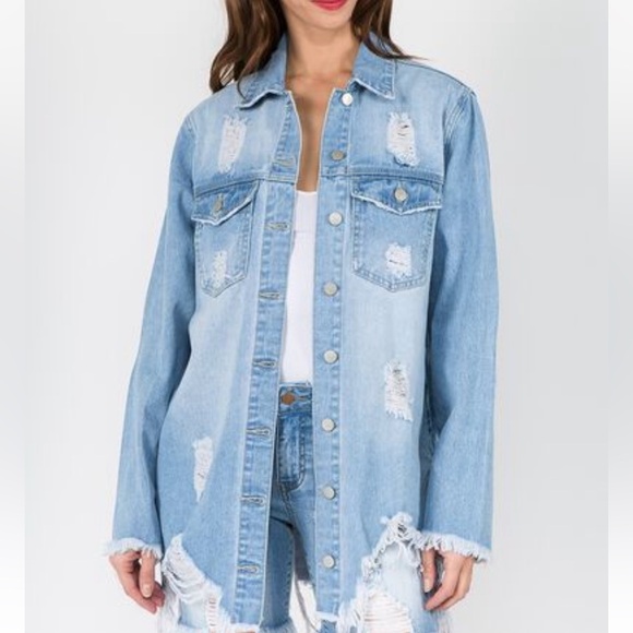 ShopEvelynne Light Blue Distressed Jean Jacket NEW! Never worn - Picture 5 of 5